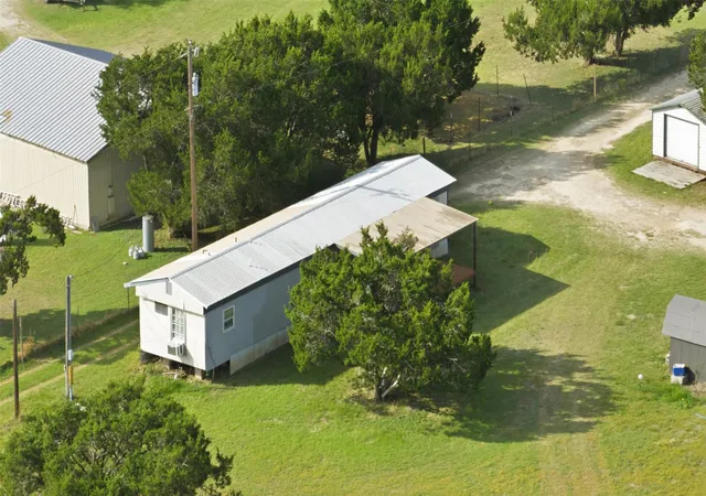 Photo 3 of Manufactured home for sale at 7501 Fm 1670, Belton, TX | MLS# 4271929 | Listing updated on 2026-09-14