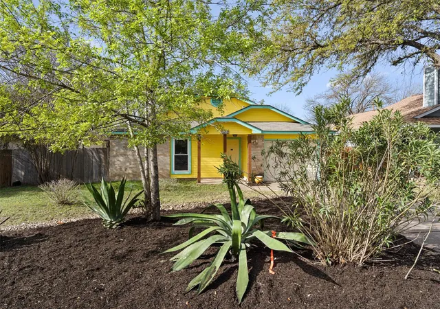 Photo 2 of Single family home for sale at 1403 Alma Dr, Austin, TX 78753 | MLS# 8348521 | Listing updated on 2026-10-20