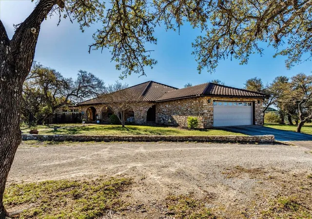 Photo 3 of Single family home for sale at 9763 Ranch Rd 1623, Blanco, TX 78606 | MLS# 6393683 | Listing updated on 2026-09-12
