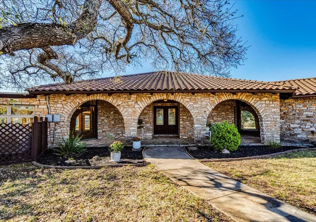 Photo 4 of Single family home for sale at 9763 Ranch Rd 1623, Blanco, TX 78606 | MLS# 6393683 | Listing updated on 2026-09-12