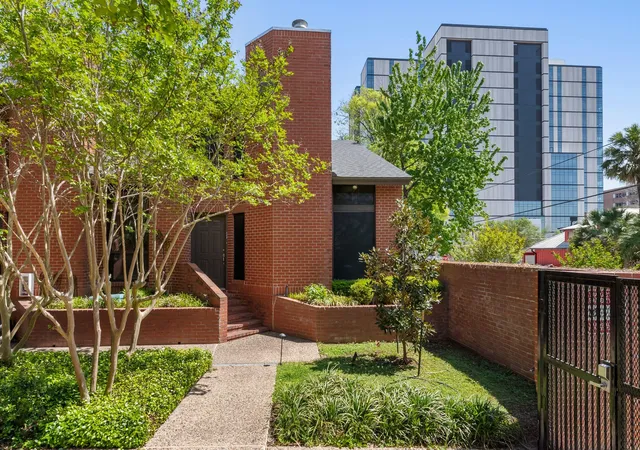 Photo 1 of Condo for sale at 510 West 18th St #113, Austin, TX 78701 | MLS# 3140036 | Listing updated on 2026-09-30