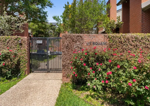 Photo 3 of Condo for sale at 510 West 18th St #113, Austin, TX 78701 | MLS# 3140036 | Listing updated on 2026-09-30