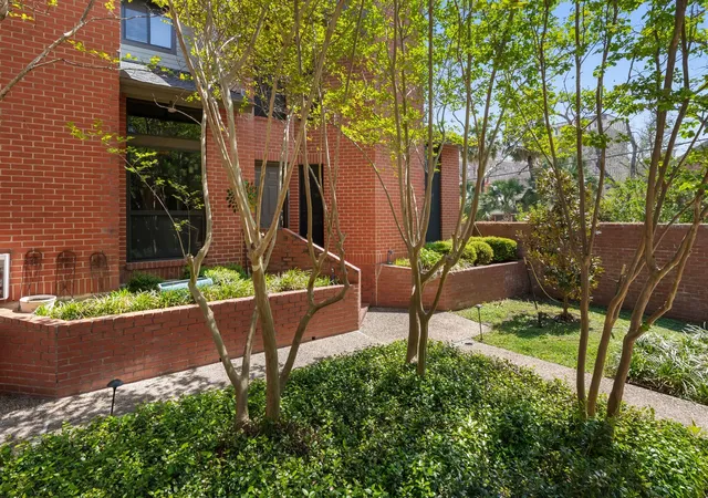 Photo 4 of Condo for sale at 510 West 18th St #113, Austin, TX 78701 | MLS# 3140036 | Listing updated on 2026-09-30