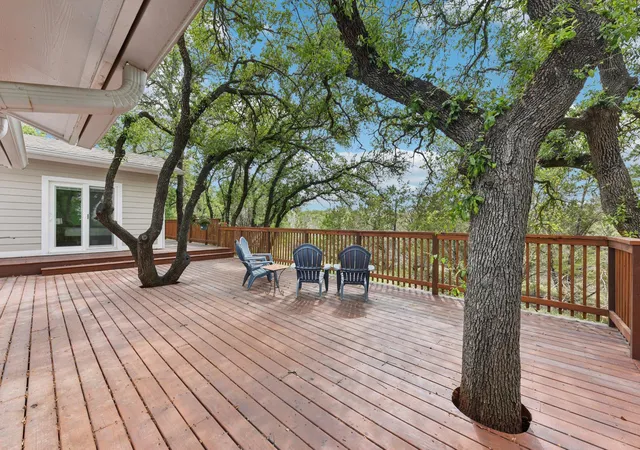 Photo 3 of Single family home for sale at 126 County Rd 420, Spicewood, TX 78669 | MLS# 6680140 | Listing updated on 2026-10-06