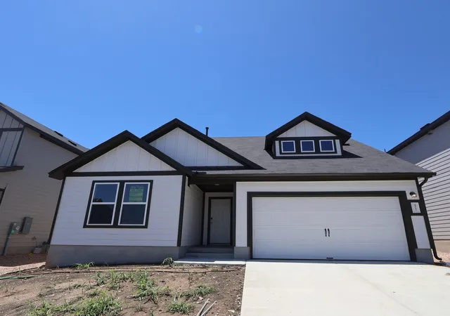 Photo 1 of Sale Pending at 4517 Lava Is Dr, Austin, TX 78747 | MLS# 2271283 | Listing updated on 2026-09-25