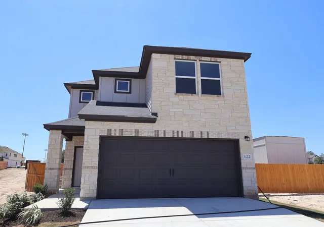 Photo 1 of Single family home for sale at 122 Heritage Forest Pkwy, Dripping Springs, TX 78620 | MLS# 4334297 | Listing updated on 2026-09-14