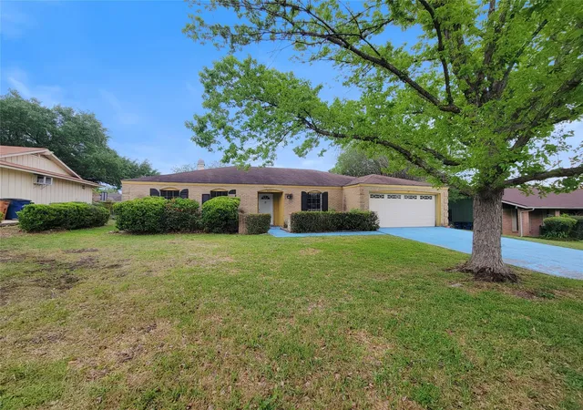 Photo 2 of Single family home for sale at 6605 Highpoint Dr, Austin, TX 78723 | MLS# 8859318 | Listing updated on 2026-09-15