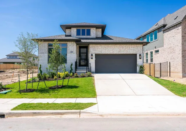 Photo 2 of Single family home for sale at 216 Montecido Dr, Liberty Hill, TX 78642 | MLS# 7532223 | Listing updated on 2026-10-21