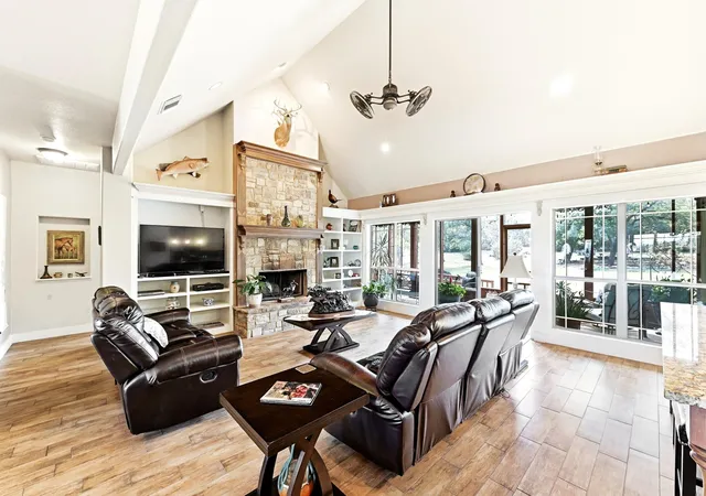 Photo 4 of Sale Pending at 225 Blue Water Cv, Wimberley, TX 78676 | MLS# 6665565 | Listing updated on 2026-09-29