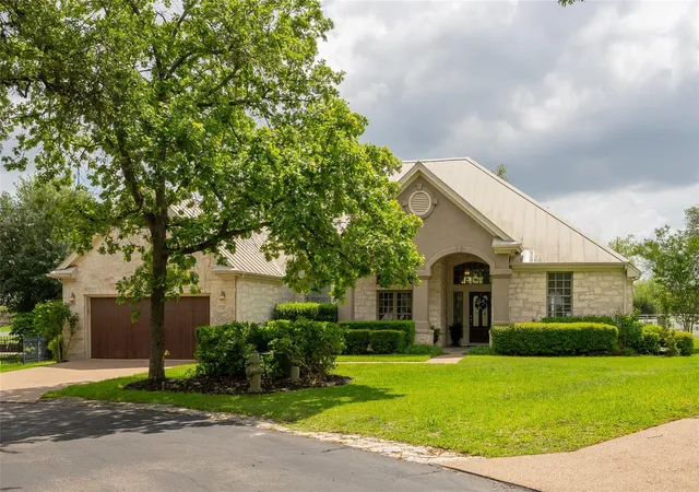 Photo 1 of Single family home for sale at 220 Mallet Ct, Austin, TX 78737 | MLS# 4269029 | Listing updated on 2026-09-08