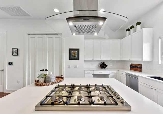 Photo 3 of Condo for sale at 2300 S 5th Street #E, Austin, TX 78704 | MLS# 3246726 | Listing updated on 2026-09-15