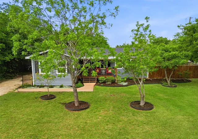 Photo 2 of Single family home for sale at 700 9th Street, Blanco, TX 78606 | MLS# 9885877 | Listing updated on 2026-09-14