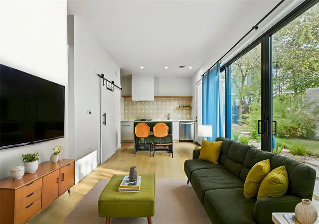 Photo 2 of Single family home for sale at 1206 Luna St #2, Austin, TX 78721 | MLS# 4910383 | Listing updated on 2026-09-15