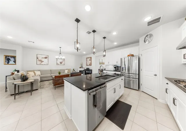 Photo 4 of Single family home for sale at 1424 Castalo Ln, Leander, TX 78641 | MLS# 8265005 | Listing updated on 2026-09-22