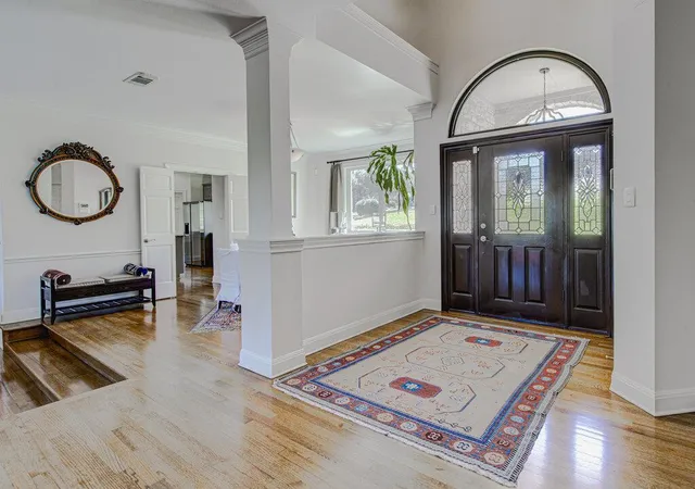 Photo 1 of Single family home for sale at 4800 Mantle Dr, Austin, TX 78746 | MLS# 4456132 | Listing updated on 2026-09-24
