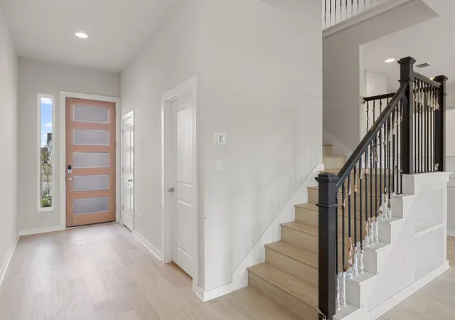 Photo 3 of Sale Pending at 17504 Emperador Dr, Round Rock, TX 78664 | MLS# 1260432 | Listing updated on 2026-09-15