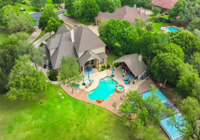 Photo 1 of Single family home for sale at 213 Vista Ln, Georgetown, TX 78633 | MLS# 8034669 | Listing updated on 2026-09-14