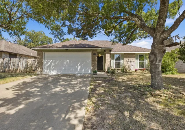 Photo 1 of Single family home for sale at 409 Kathleen Ln, Leander, TX 78641 | MLS# 2218262 | Listing updated on 2026-10-06