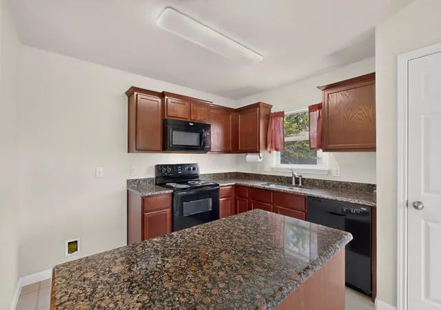 Photo 3 of Single family home for sale at 108 Judge King Dr, Jarrell, TX 76537 | MLS# 4063454 | Listing updated on 2026-09-13