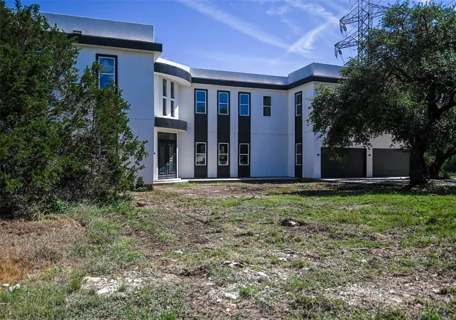 Photo 2 of Single family home for sale at 14300 Fallen Timber Dr, Austin, TX 78734 | MLS# 6949378 | Listing updated on 2026-09-15
