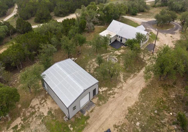 Photo 4 of Single family home for sale at 297 Robins Way, Wimberley, TX 78676 | MLS# 9047725 | Listing updated on 2026-09-26