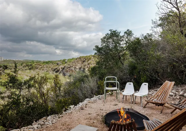 Photo 3 of Single family home for sale at 3310 Westhill Dr, Austin, TX 78704 | MLS# 5954146 | Listing updated on 2026-09-11