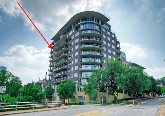 Photo 2 of Condo for sale at 901 W 9th Street #1004, Austin, TX 78703 | MLS# 3156328 | Listing updated on 2026-09-15