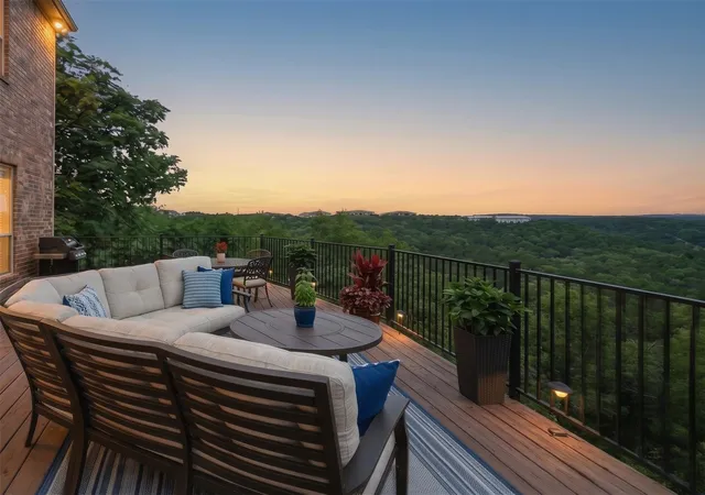 Photo 2 of Single family home for sale at 11804 Vista Verde Cv, Austin, TX 78732 | MLS# 7090718 | Listing updated on 2026-09-15