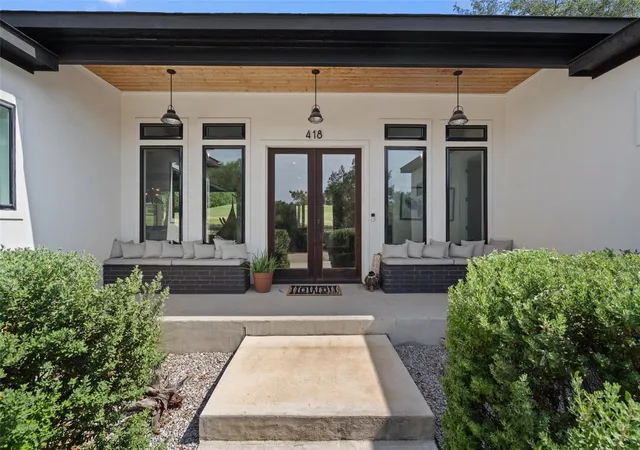Photo 3 of Single family home for sale at 418 Venture Blvd S, Lago Vista, TX 78645 | MLS# 6531296 | Listing updated on 2026-09-15