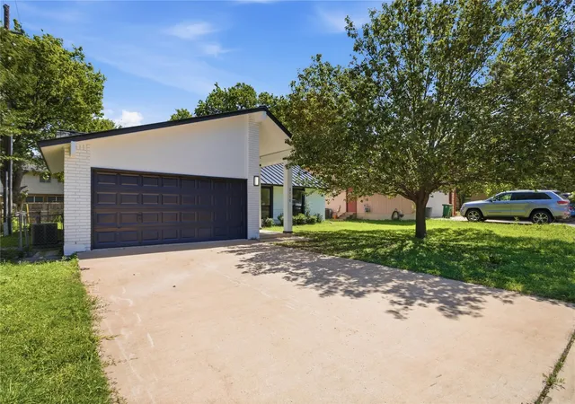 Photo 3 of Single family home for sale at 2110 Magazine St, Austin, TX 78727 | MLS# 9058376 | Listing updated on 2026-09-13