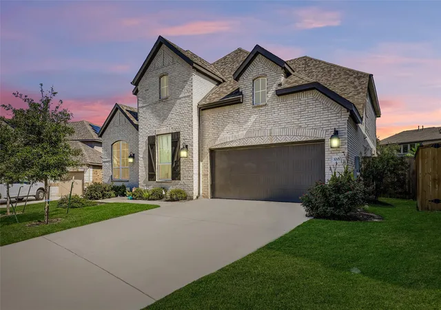 Photo 2 of Single family home for sale at 320 Autumn Oak Way, Georgetown, TX 78628 | MLS# 3336739 | Listing updated on 2026-10-08