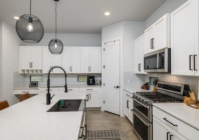 Photo 4 of Single family home for sale at 2909 E 3rd Street #2, Austin, TX 78702 | MLS# 5852244 | Listing updated on 2026-09-14