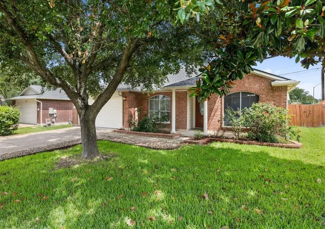 Photo 2 of Single family home for sale at 4006 Texella Cv, Round Rock, TX 78681 | MLS# 3098506 | Listing updated on 2026-10-01