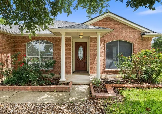 Photo 3 of Single family home for sale at 4006 Texella Cv, Round Rock, TX 78681 | MLS# 3098506 | Listing updated on 2026-10-01