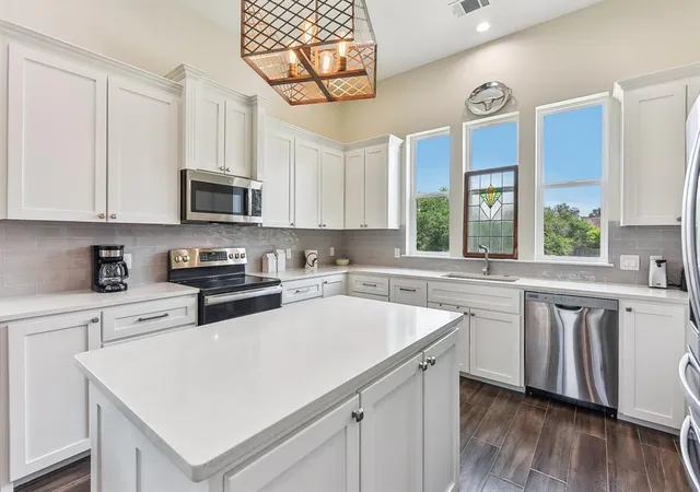 Photo 3 of Single family home for sale at 26 Quiet Meadow Cir, Wimberley, TX 78676 | MLS# 5596335 | Listing updated on 2026-09-11