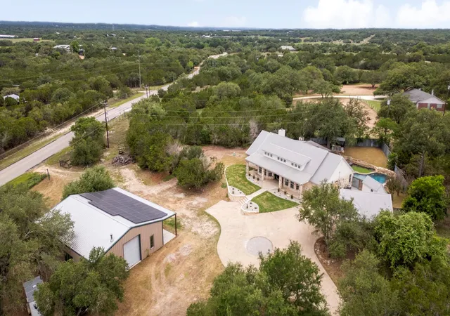 Photo 2 of Single family home for sale at 1129 Cedar Pass Rd, Driftwood, TX 78619 | MLS# 6003814 | Listing updated on 2026-09-15