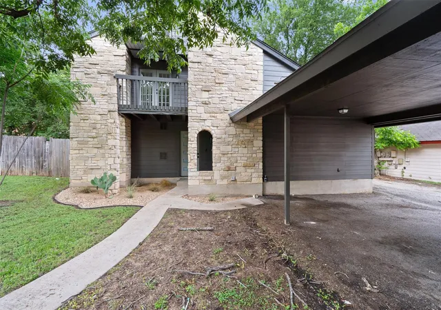 Photo 1 of Sale Pending at 1804 Cinnamon Path, Austin, TX 78704 | MLS# 5139231 | Listing updated on 2026-09-29