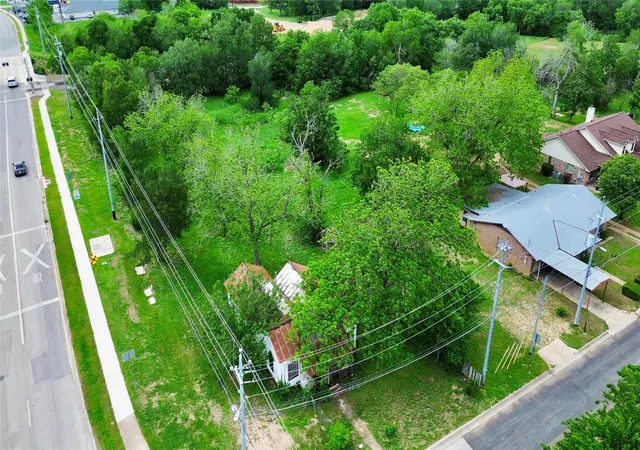 Photo 1 of Single family home for sale at 502 Martin Luther King Jr Dr, Bastrop, TX 78602 | MLS# 3456787 | Listing updated on 2026-09-14