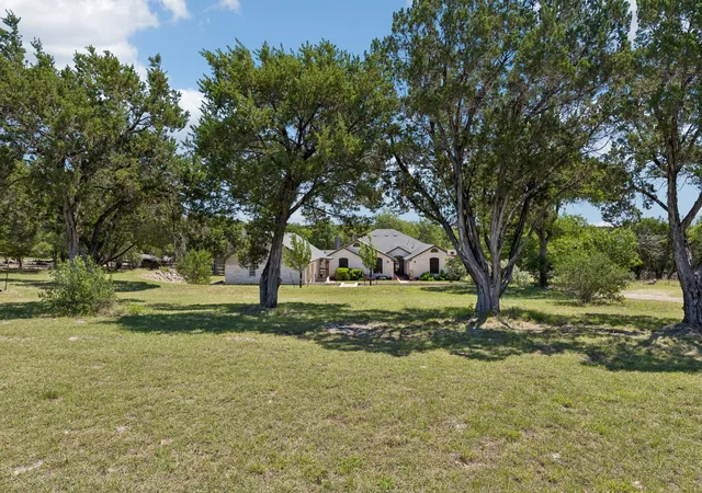 Photo 3 of Single family home for sale at 401 Twin Springs Rd, Georgetown, TX 78633 | MLS# 6892462 | Listing updated on 2026-10-06