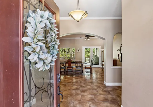 Photo 3 of Single family home for sale at 401 Twin Springs Rd, Georgetown, TX 78633 | MLS# 6892462 | Listing updated on 2026-10-06
