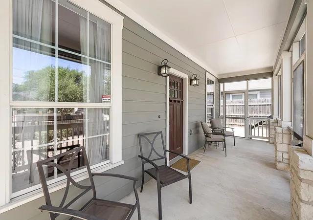 Photo 4 of Single family home for sale at 1011 E 38th 1/2 St, Austin, TX 78751 | MLS# 4074779 | Listing updated on 2026-10-02