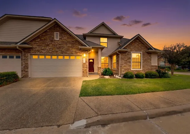 Condo for sale at 13933 Ashton Woods Cir #71, Austin, TX 78727 | MLS# 7979588