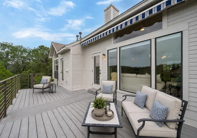 Listing Photo 4 - Condo for sale in building located at 6905 Crosby Cir, Austin, TX 78746 - Unit #16