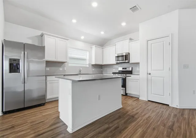 Photo 3 of Single family home for sale at 10508 Steinbeck Dr, Austin, TX 78747 | MLS# 4723327 | Listing updated on 2026-10-05