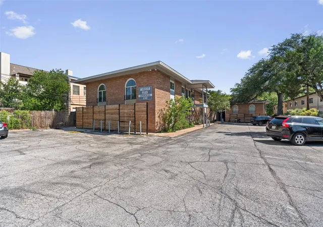 Photo 3 of Condo for sale at 2208 Enfield Rd #105, Austin, TX 78703 | MLS# 9970736 | Listing updated on 2026-09-14