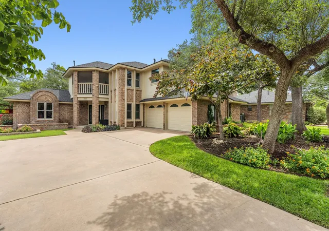 Photo 1 of Single family home for sale at 307 S Ridge Cir, Georgetown, TX 78628 | MLS# 2669390 | Listing updated on 2026-09-12