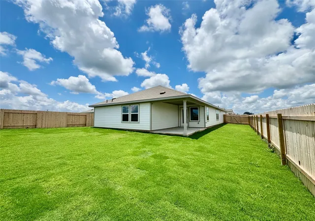 Photo 4 of Single family home for sale at 231 Red Tail Hawk Ln, Cedar Creek, TX 78612 | MLS# 9235810 | Listing updated on 2026-10-02