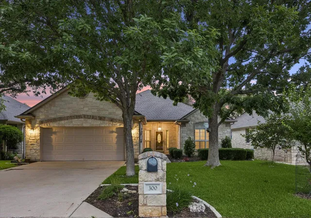 Photo 1 of Single family home for sale at 300 Brazos Dr, Georgetown, TX 78628 | MLS# 2803321 | Listing updated on 2026-09-12