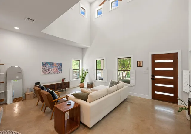 Photo 2 of Single family home for sale at 1800 Poquito St, Austin, TX 78702 | MLS# 3637680 | Listing updated on 2026-10-08