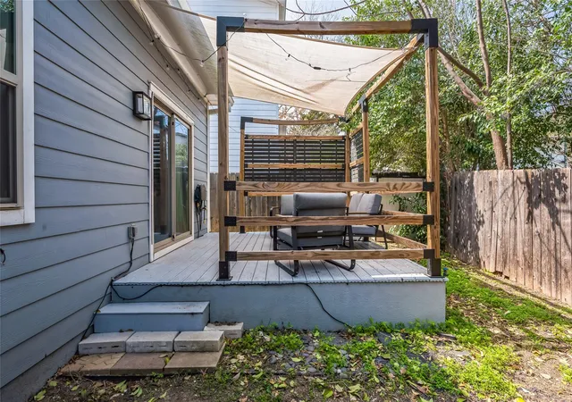 Photo 26 of Single family home for sale at 1608 Ulit Ave #A, Austin, TX 78702 | MLS# 8915550 | Listing updated on 2026-09-13